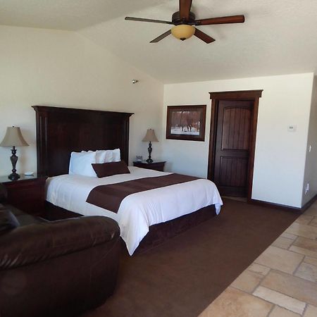 Winterton Suites Williston Exterior foto